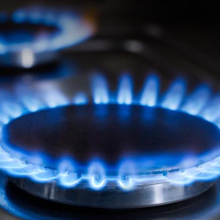 Natural gas stove burner with blue flames